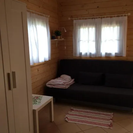 ロッジ Letniskowe Malinka Dabki *